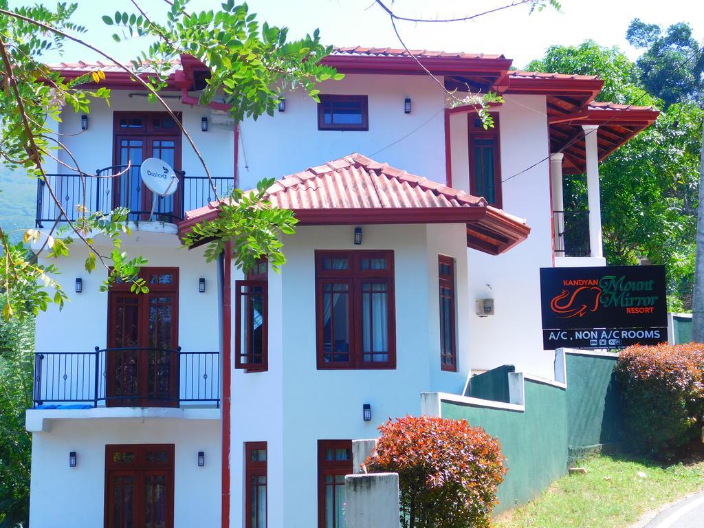 Mount Mirror Resort 康提 外观 照片